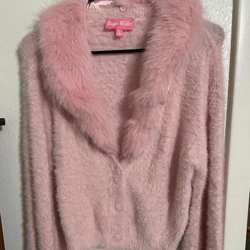 Ladies Dolls Kill Pink sweater with Ostrich feather collar L